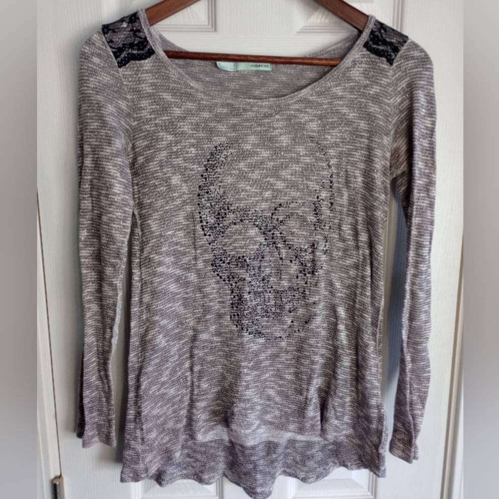 Maurices Heather Gray Skull Sweater